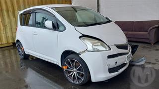 2006 Toyota Ractis Hatch Photo