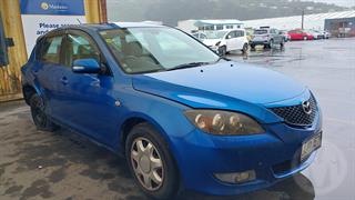2005 Mazda Axela Hatch Photo