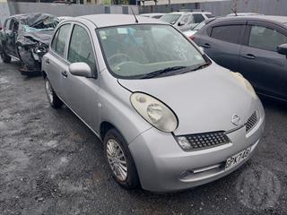2002 Nissan March Hatch Photo