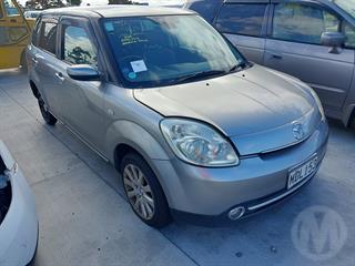 2010 Mazda Verisa Hatch Photo