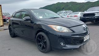 2011 Mazda Axela Hatch Photo