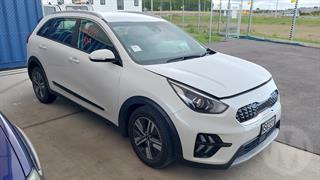 2021 Kia Niro LX 1.6PH/6AM Station Wagon Photo