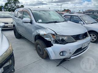 2012 Mitsubishi Outlander Station Wagon Photo
