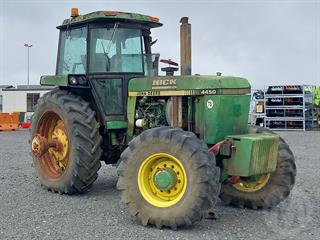John Deere 4450 Tractor Photo