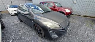 2010 Mazda Axela Hatch Photo