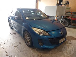 2013 Mazda Axela Hatch Photo