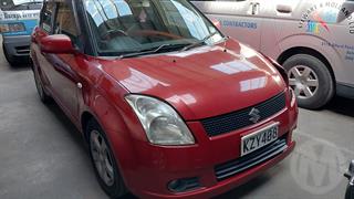 2004 Suzuki Swift Hatch Photo