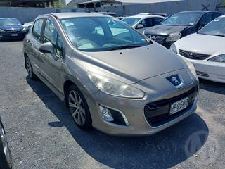 2014 Peugeot 308 Active 1.6 Hatch Photo