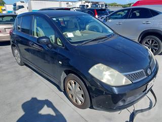 2005 Nissan Tiida Hatch Photo