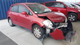 2004 Nissan Tiida Hatch Photo