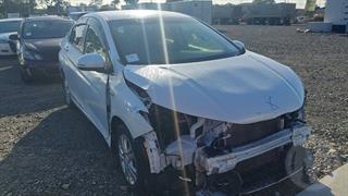 2015 Honda Grace Sedan Photo