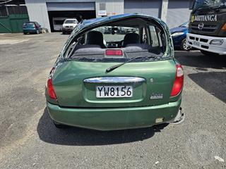 2000 Daihatsu Mira Hatch Photo