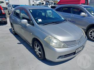 2005 Nissan Tiida Latio Sedan Photo