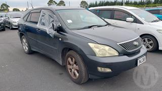 2005 Toyota Harrier Station Wagon Photo