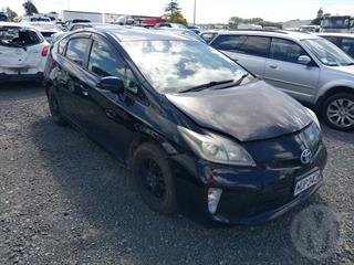 2013 Toyota Prius Hybrid Hatch Photo