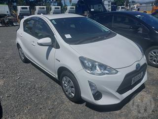 2015 Toyota Aqua Hatch Photo