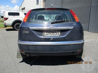 2004 Ford Focus Hatch Photo