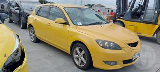 2004 Mazda Axela Station Wagon Photo