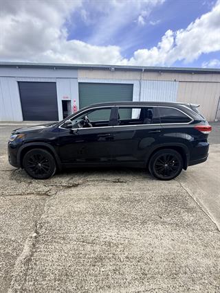 2020 Toyota Highlander GXL Station Wagon Photo