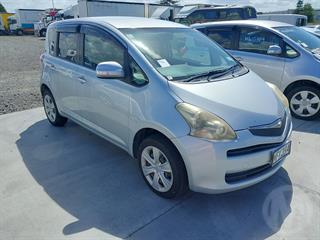 2010 Toyota Ractis Hatch Photo