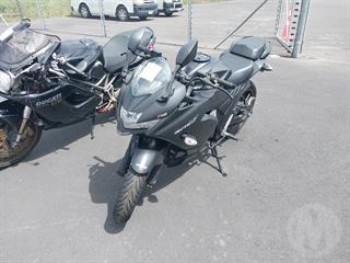 2021 Suzuki GSX250FRLL9 Motorcycle Photo