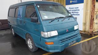 2004 Mitsubishi L300 2.4P LWB 5R M Van Photo
