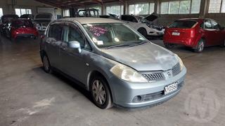 2005 Nissan Tiida Hatch Photo