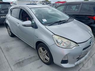 2012 Toyota Aqua Hatch Photo