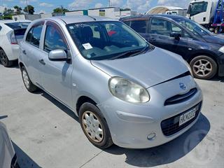 2011 Nissan March Hatch Photo