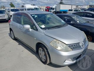 2008 Nissan Tiida Hatch Photo