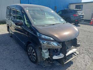 2017 Nissan Serena Hybrid Station Wagon Photo