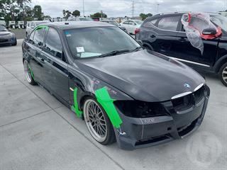 2007 BMW 320i Sedan Photo