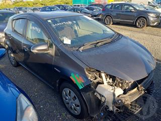 2012 Toyota Aqua Hatch Photo