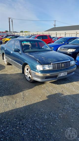 1993 Toyota Crown Royal Saloon Sedan Photo