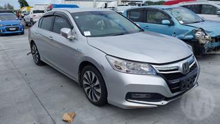 2013 Honda Accord Hybrid Sedan Photo
