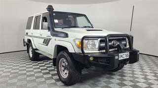2007 Toyota Landcruiser 4.5TD 4WD LX WGN5 5 5D Station Wagon Photo