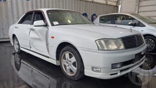 2001 Nissan Cedric Sedan Photo