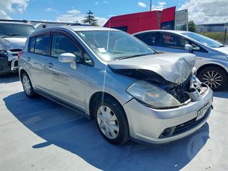 2006 Nissan Tiida Hatch Photo