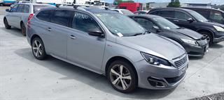 2016 Peugeot 308 Touring Photo