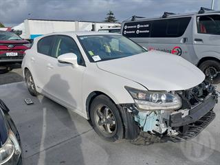 2015 Lexus CT200H Hybrid Hatch Photo