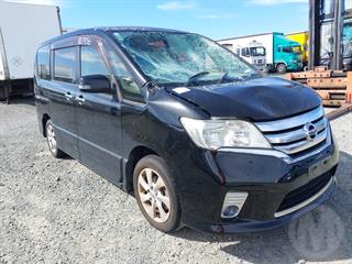 2012 Nissan Serena Station Wagon Photo