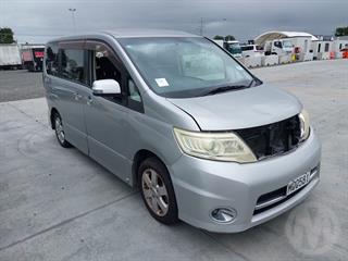 2010 Nissan Serena Station Wagon Photo
