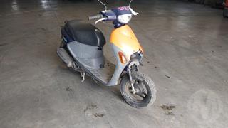 2010 Suzuki UZ50K8 Scooter Photo