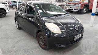 2005 Toyota Vitz Hatch Photo