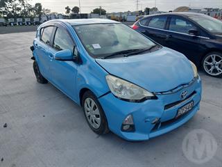 2012 Toyota Aqua Hybrid Hatch Photo