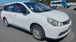 2011 Nissan Wingroad Station Wagon Photo