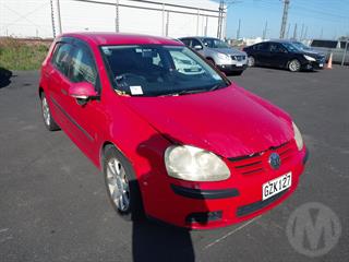 2005 Volkswagen Golf 2.0 FSI Hatch Photo