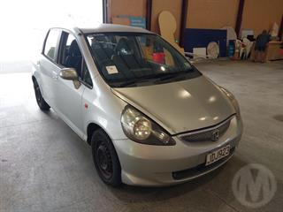 2006 Honda fit Hatch Photo