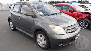 2004 Toyota IST 1.3L Hatch Photo
