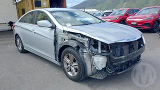 2014 Hyundai I45 2.0 A6 Sedan Photo